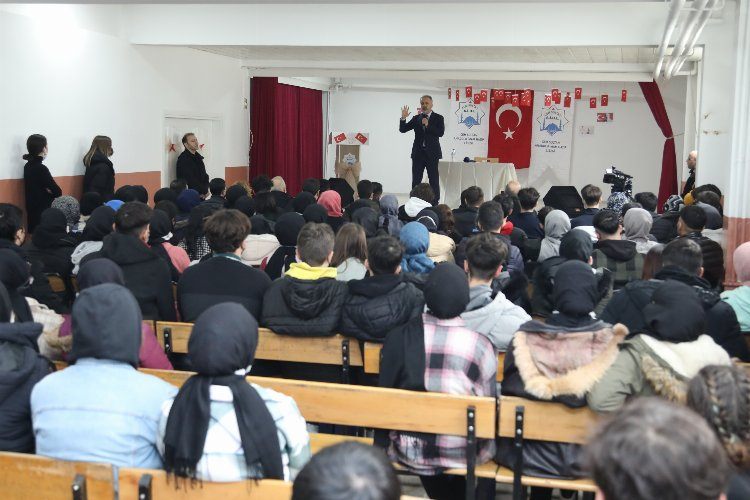 Bursada Başkan Aktaştan liseli öğrencilere nasihat