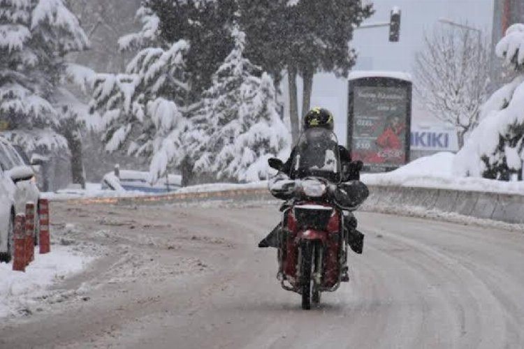 İstanbulda motokuryelere kar yasağı!