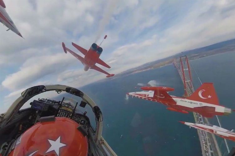Türk Yıldızlarının nefes kesen görüntüleri paylaşıldı