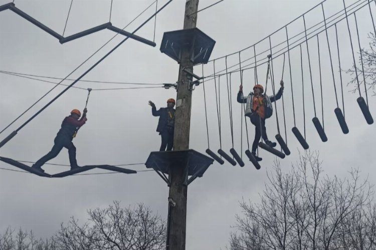 Sakaryada doğada yaşayarak eğitiyor