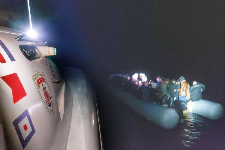 Muğla Datçada 42 düzensiz göçmen yakalandı