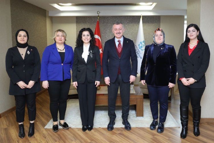 Kocaelinde Başkan Büyükakın, “Kendisini sorumlu hisseden herkes kalkıp adım atmalı”