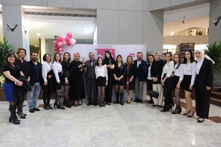 HİÇ Ödüllerinin sahibi Yıldırım Mesleki ve Teknik Anadolu Lisenin genç PRcıları oldu 