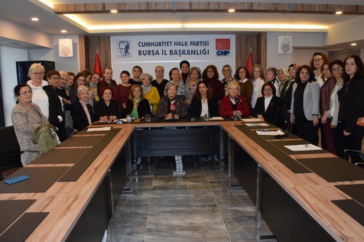 CHPli kadınlar Bursada eşitsizliğe dikkat çekti