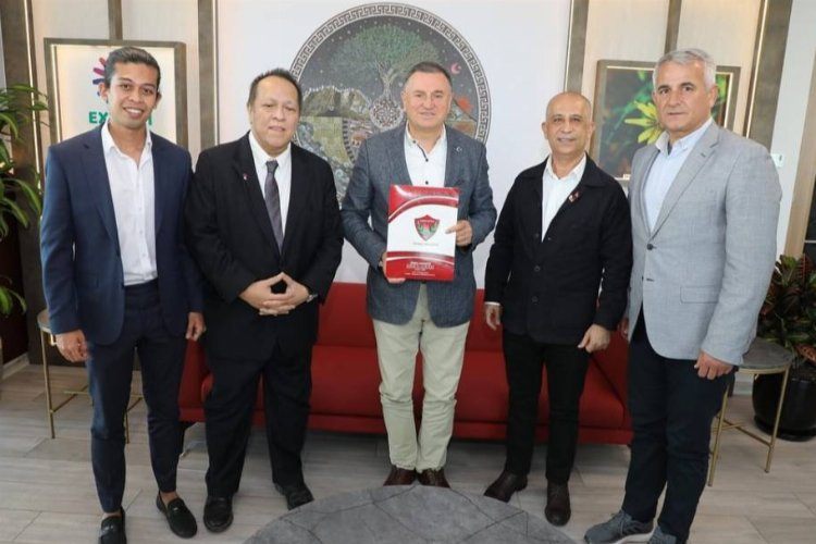 Atakaş Hatayspora Filipinlerden kardeş takım