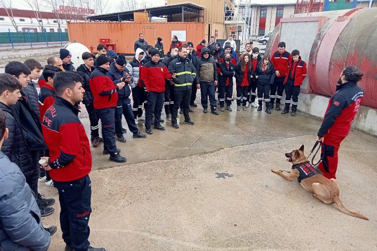 Kocaeli İtfaiyesinin yeni personeline MEB onaylı meslek eğitimi