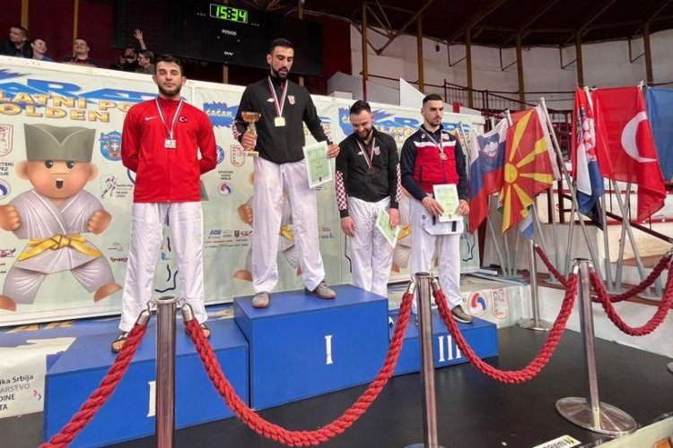 Sakaryalı karateci Sırbistanda ikinci oldu
