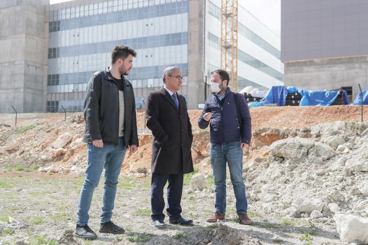 Kütahyada hastane bitmeden yol bitecek 