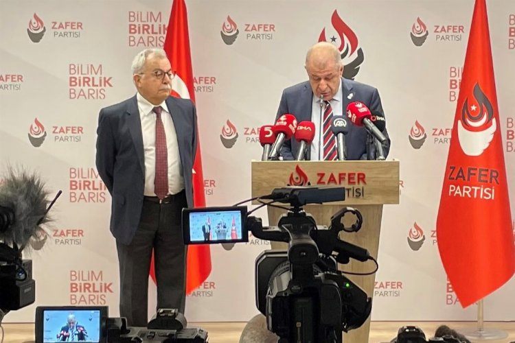 Eski Bakan Şükrü Sina Gürel Zafer Partisinde