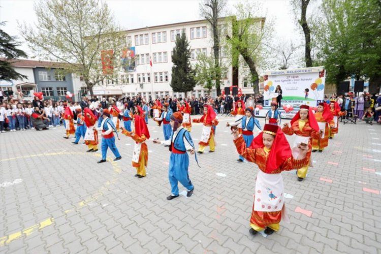 Bursa İnegölde 23 Nisan coşkusu