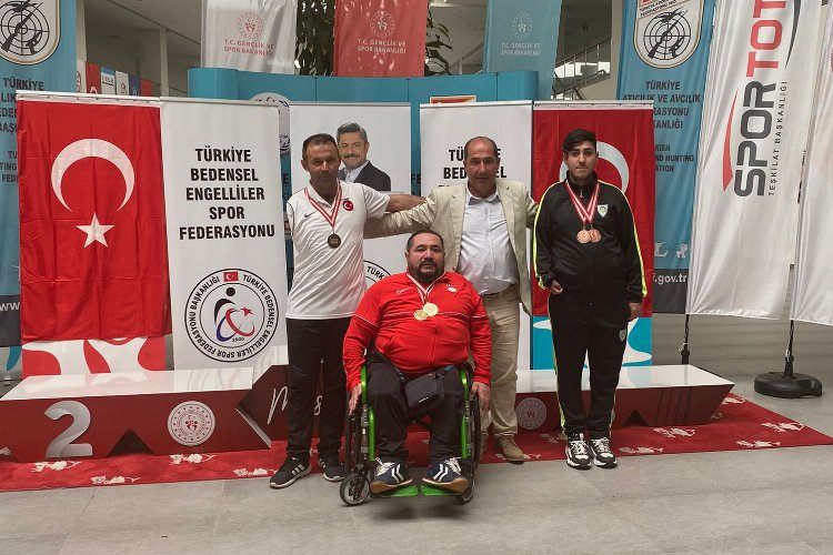 Manisa BBSKli Samet Akçadan 2 bronz madalya
