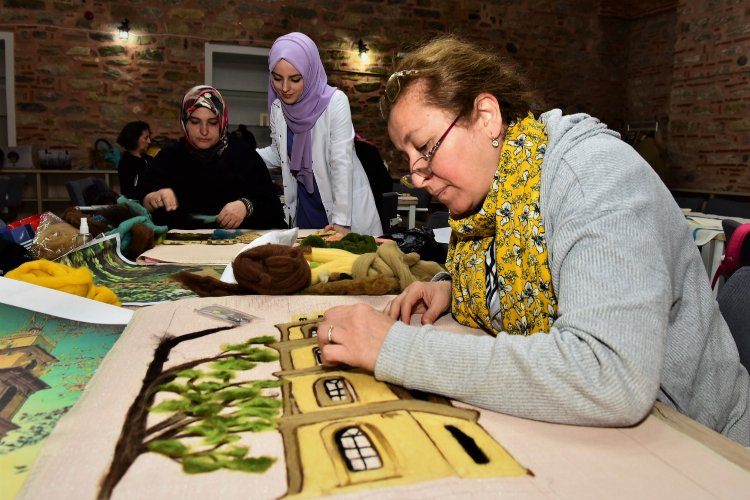 Bursa Yıldırımda kadınlar unutulan el sanatlarını yaşatıyor