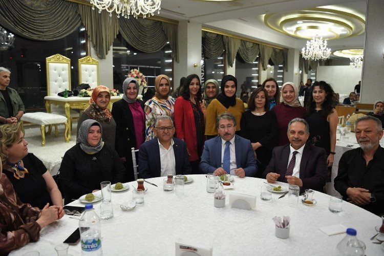 Kayseride sağlıkçılara özel tebrik