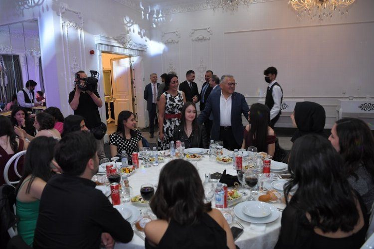 Memduh Büyükkılıçtan birlik mesajı