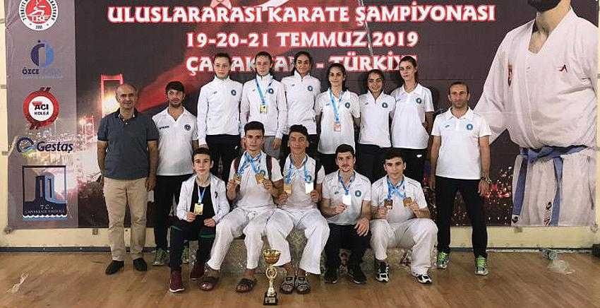 Karateciler başarıya doymuyor