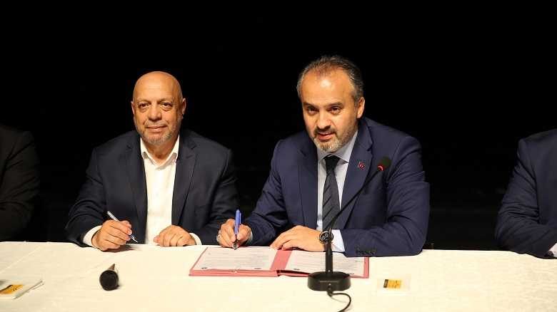Büyükşehir’de toplu sözleşme sevinci