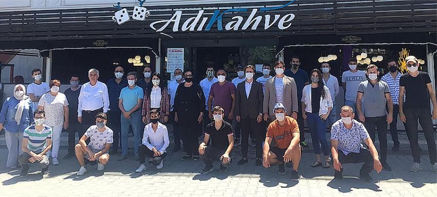 AK Parti Mudanya, yarının yöneticileriyle bir araya geldi