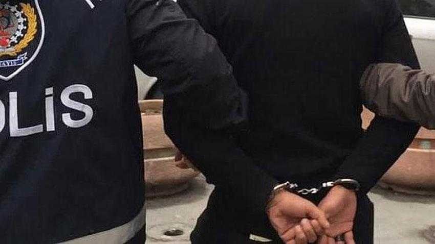 Küfürlü sosyal medya paylaşımı yapan öğretmen tutuklandı
