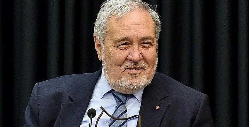 İlber Ortaylı gençlik fotoğrafını paylaştı, sosyal medya yıkıldı!