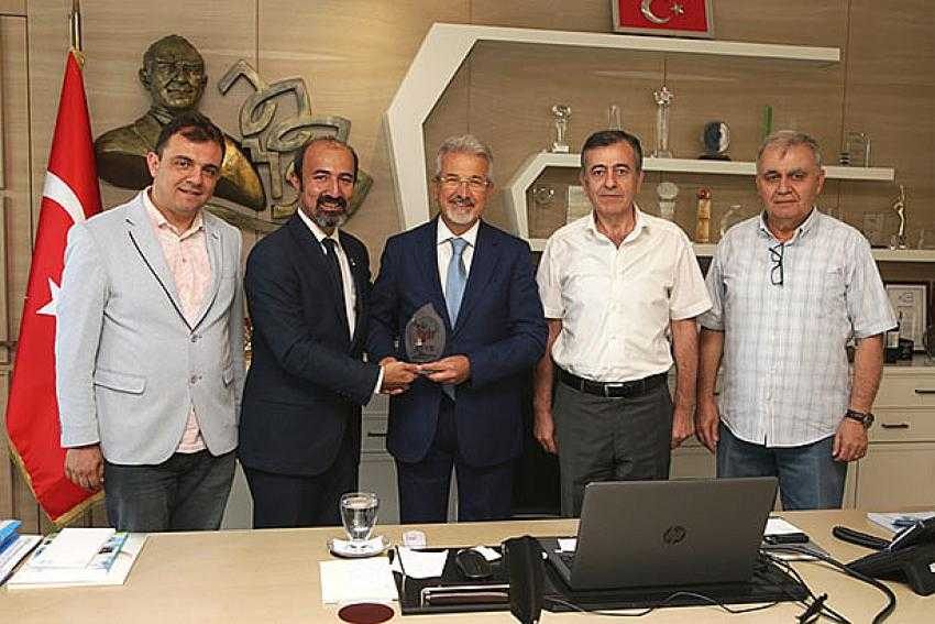 TSYD Bursa Şubesi’nden Turgay Erdem’e ‘hayırlı olsun’ ziyareti