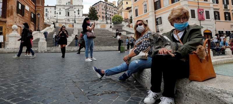 İtalya’da son 24 saatte koronavirüsten 814 ölüm