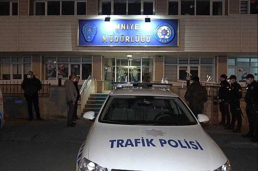 Kırıkkale’de gece yarısı ’kumar’ operasyonu: 12 kişiye 37 bin 800 lira ceza