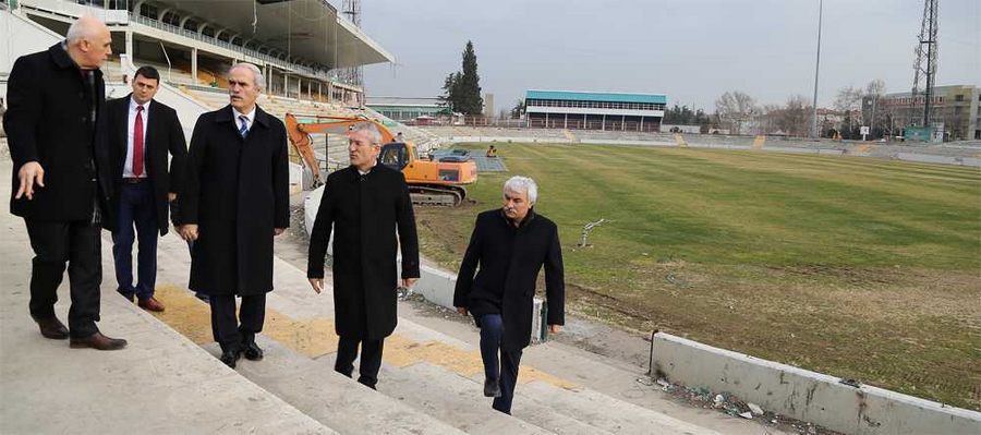 Altıparmak Atatürk Meydanı gün sayıyor