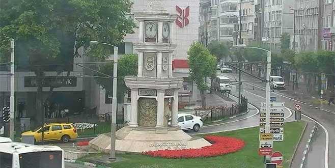 Yağışlı hava kazayı beraberinde getirdi!