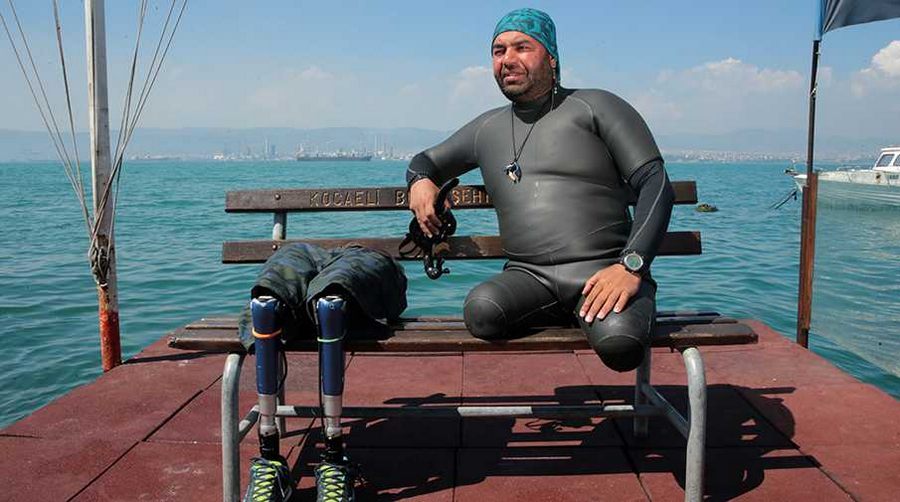 Enkaz altından rekortmenliğe