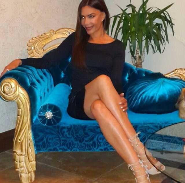 Kim der 46 yaşında? Ünlü isimden cesur pozlar!