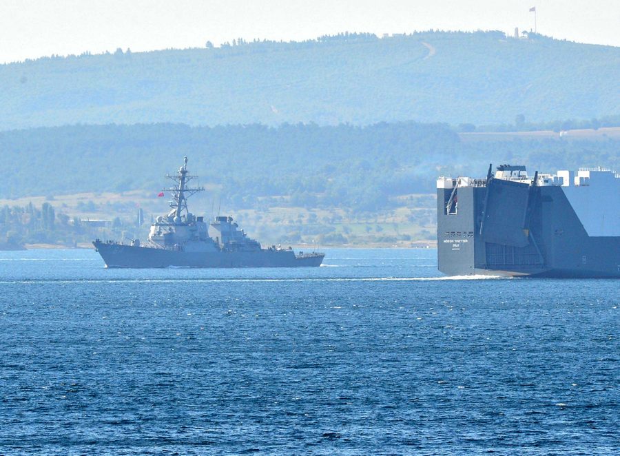 154 metre uzunluğundaki gemi Çanakkale Boğazı