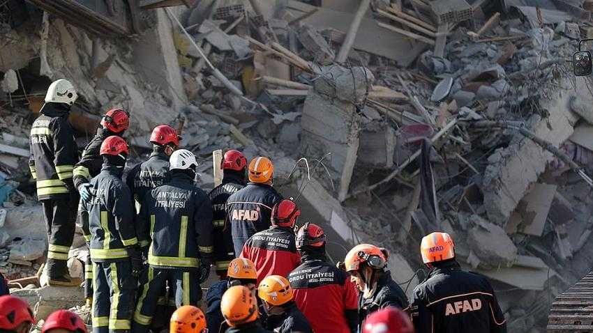 Deprem bölgesinde fatura tahsilatları ertelendi