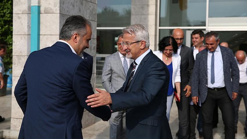 Alinur Aktaş’tan Turgay Erdem’e 