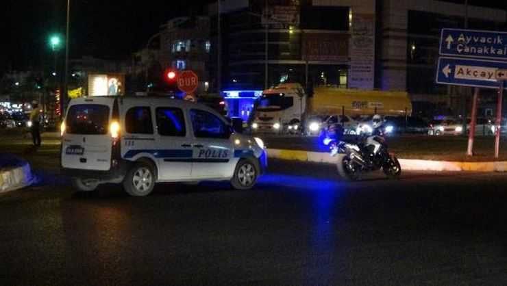 O ilçe araç girişlerine kapatıldı