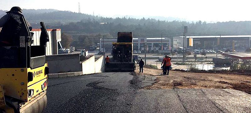 Osmangazi’de asfalt hamlesi