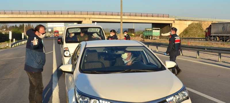 Jandarma virüs kontrolü yaparken uyuşturucu ele geçirdi
