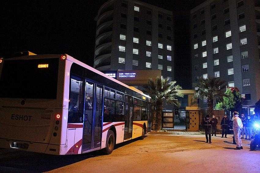 Tayland’dan getirilen 82 Türk vatandaşı İzmir’de karantinaya alındı