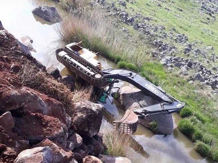 Kepçe operatörünün inanılmaz kurtuluşu