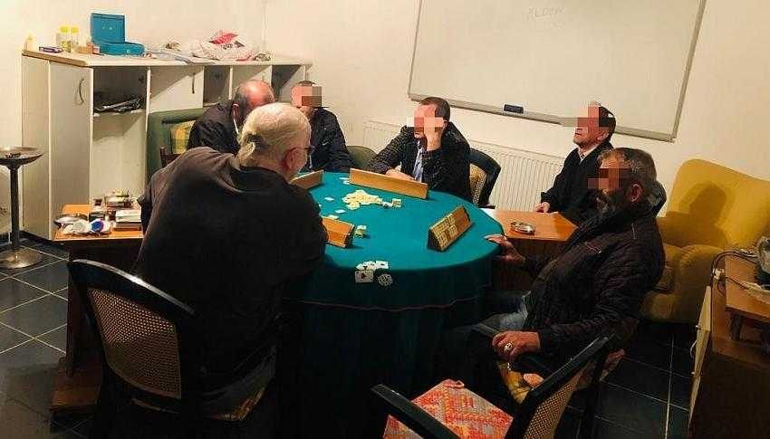 Yalova’da sahur vakti kumar baskını