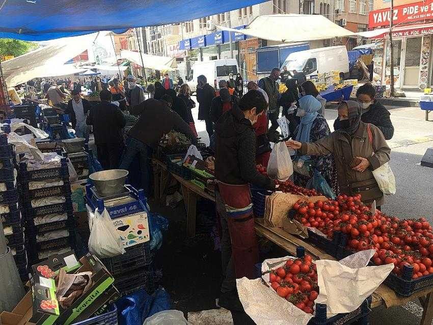 Fatih Çarşamba Pazarında yoğunluk