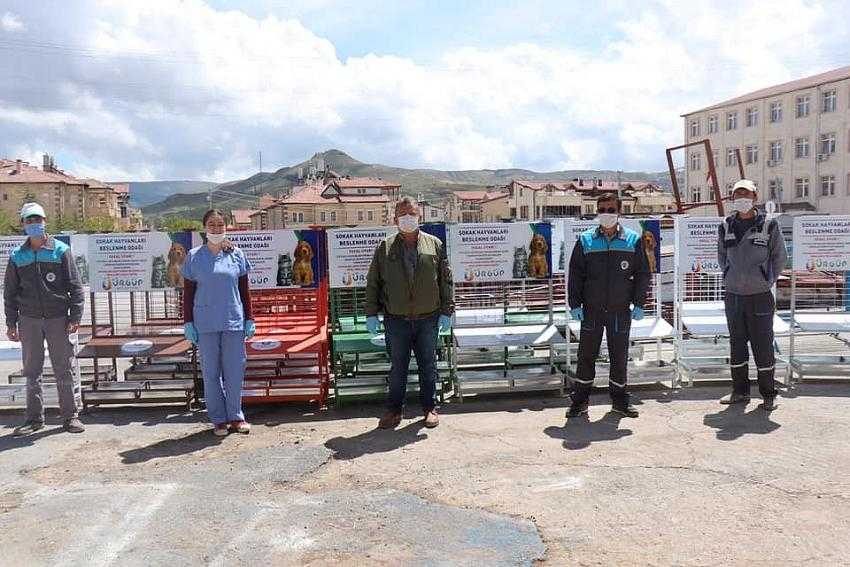 Ürgüp’te Sokak hayvanları için beslenme odakları oluşturuldu