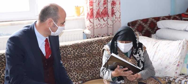 Soylu’dan 102 yaşındaki kadına Anneler Günü sürprizi
