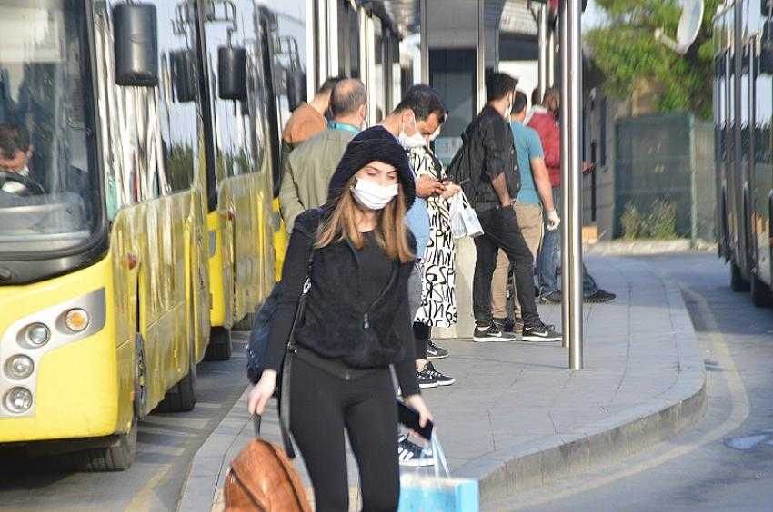 4 günlük sokağa çıkma kısıtlaması sona erdi vatandaşlar yollara döküldü