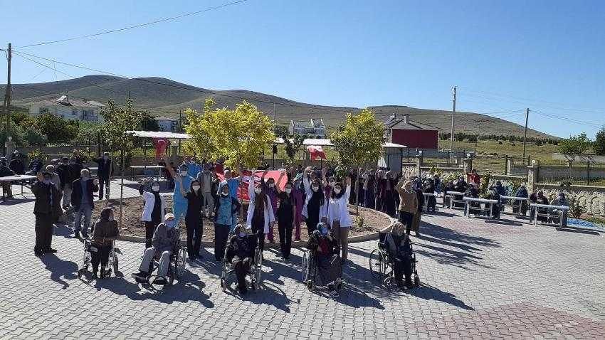 Bakıma muhtaç bireylere özel bayram etkinliği