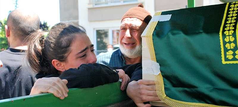 Öldürülen annesine veda sözleri yürekleri dağladı