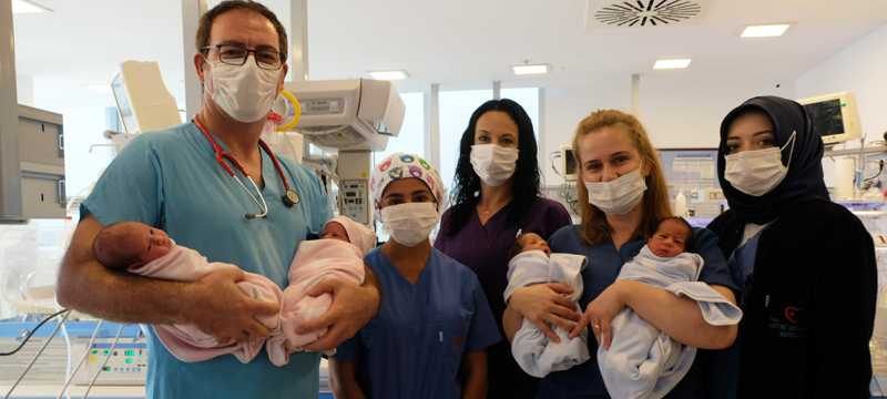 Bursa’da dördüz bebek sevinci
