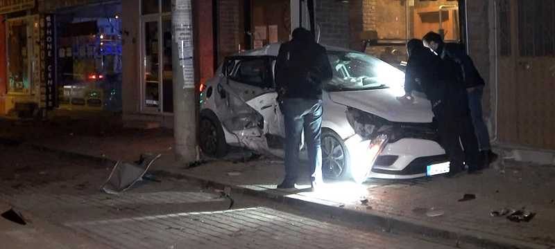 Ekiplerden kaçtı, dükkana ışık hızıyla böyle girdi