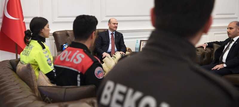 Bakan Soylu, Emniyet Teşkilatı’nı makamında kabul etti