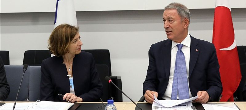 Bakan Akar, Fransa Savunma Bakanı ile görüştü