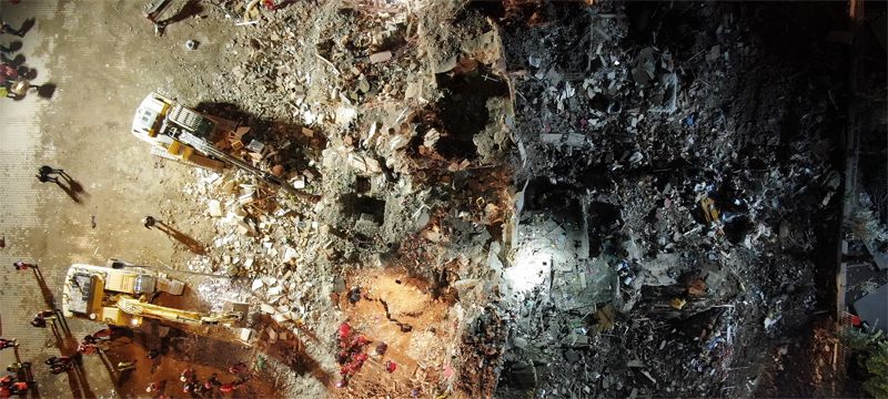 14 yaşındaki İdil, 58 saat sonra enkazdan sağ çıkartıldı